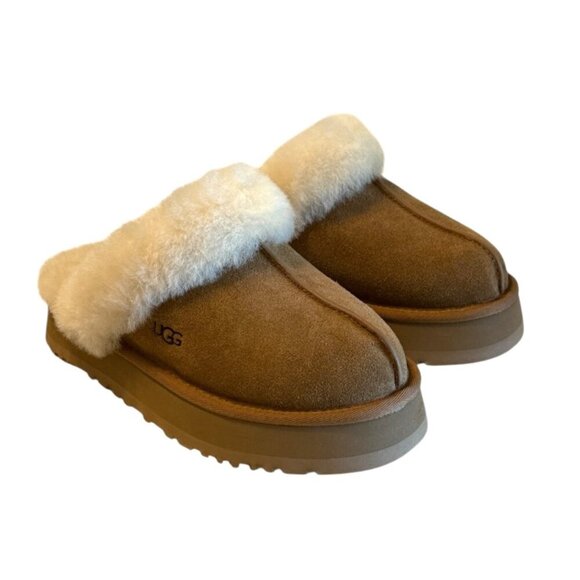 Ugg Women's Disquette Sheepskin Slipper Sand Suede Clog Mule Size 7 - Picture 2 of 7